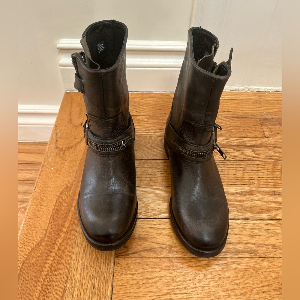 Side Zip Booties- Super Comfortable! - image 4